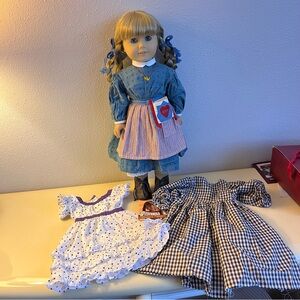 American girl doll Kirsten with 2 extra dresses and accessories